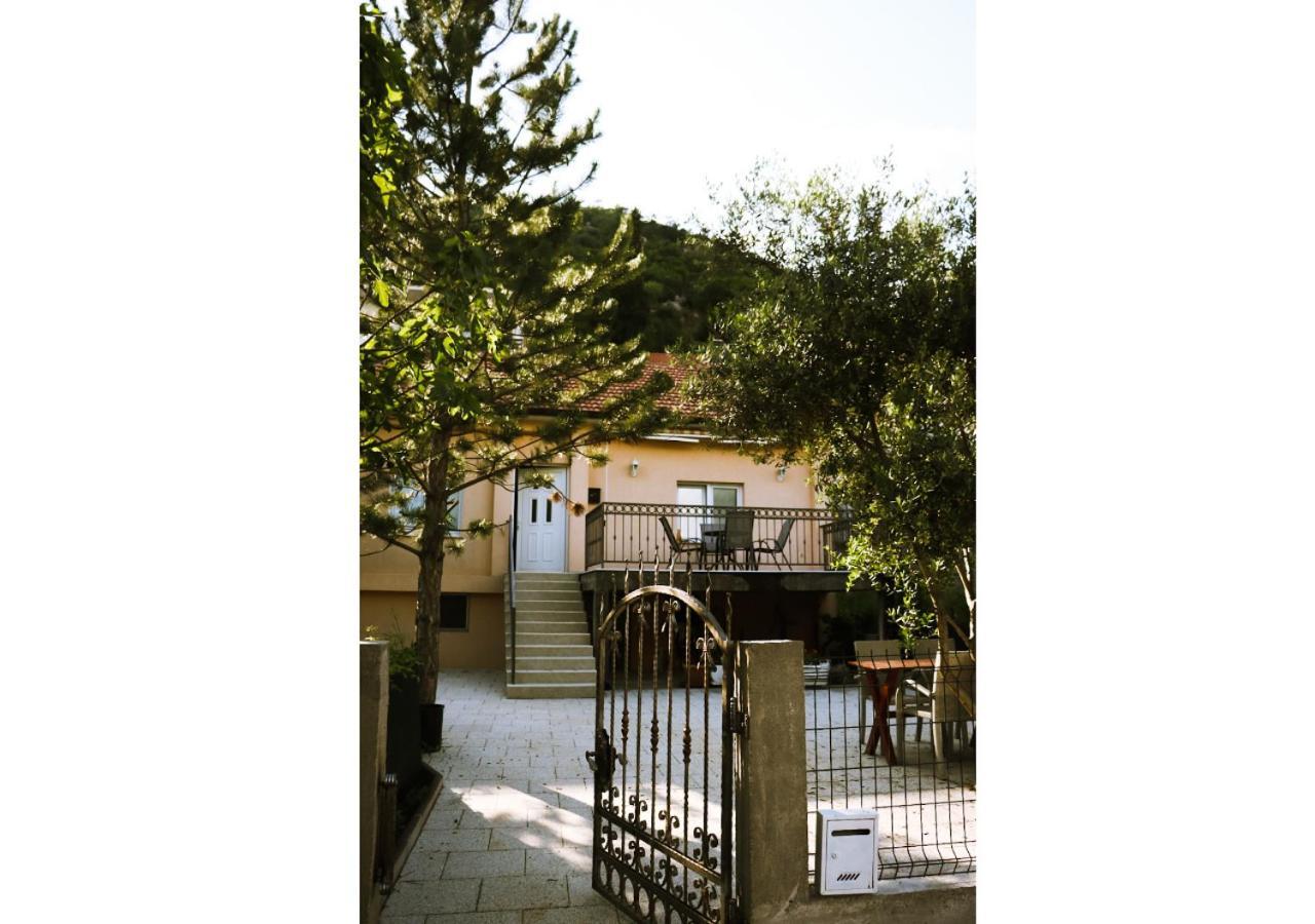 House Natural Čitluk エクステリア 写真